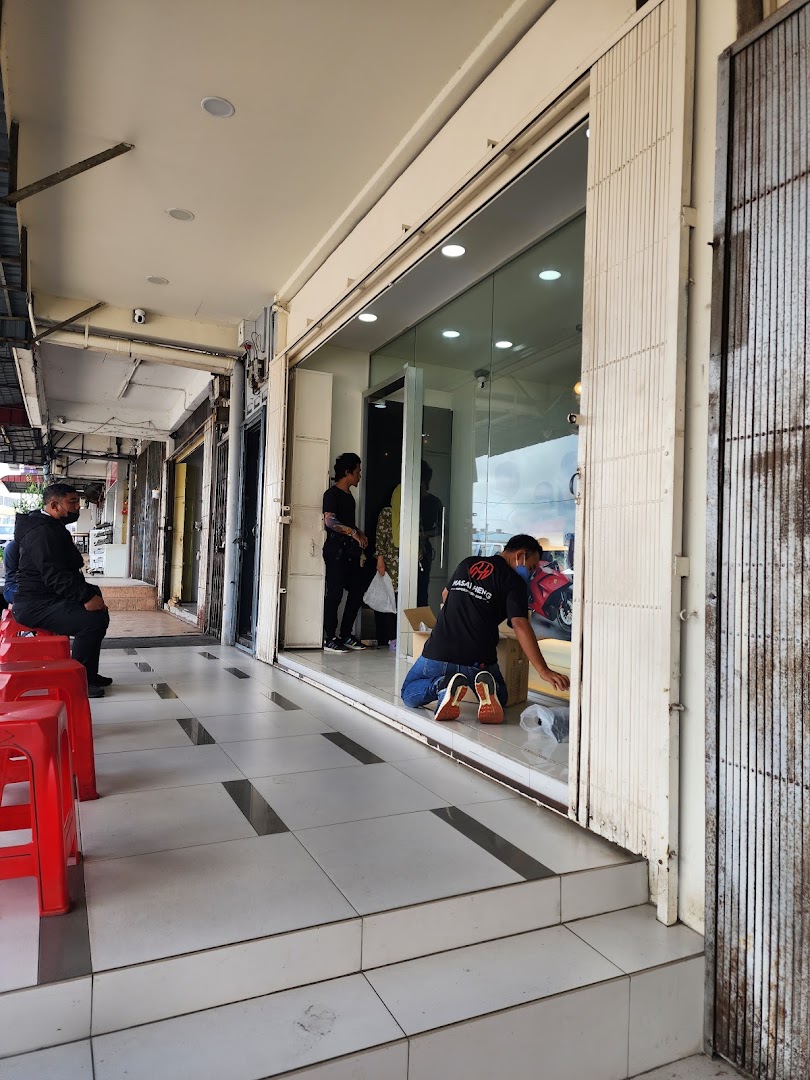 Castrol Bike Point - Masai Heng Motor Co. — photo 3