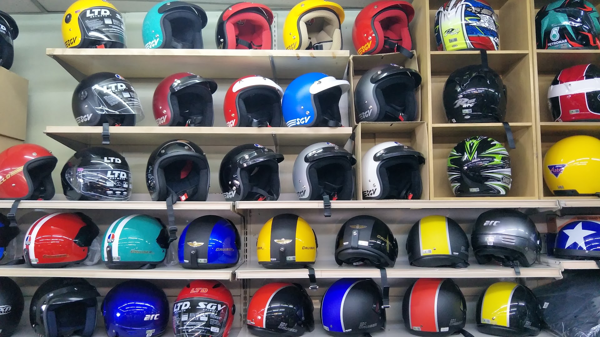 21 Motorgear Racing Sentul — photo 3