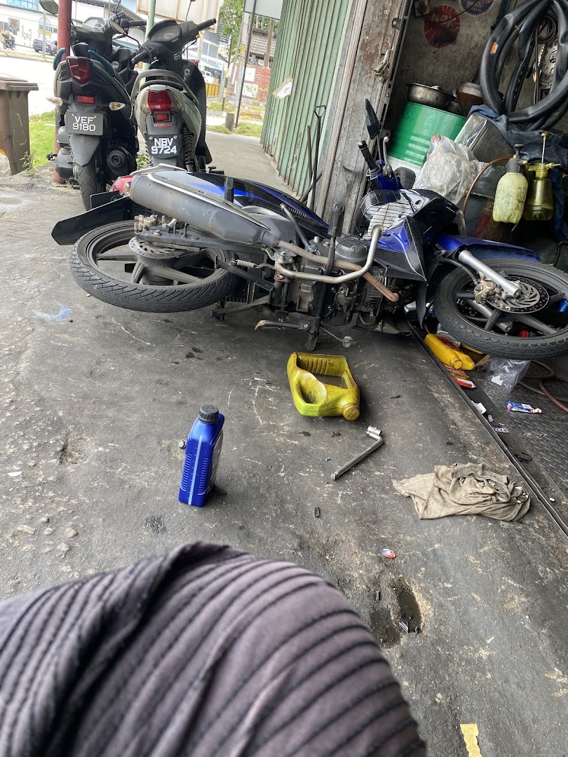 Tang Motor Parts Trading Raja Laut — photo 2