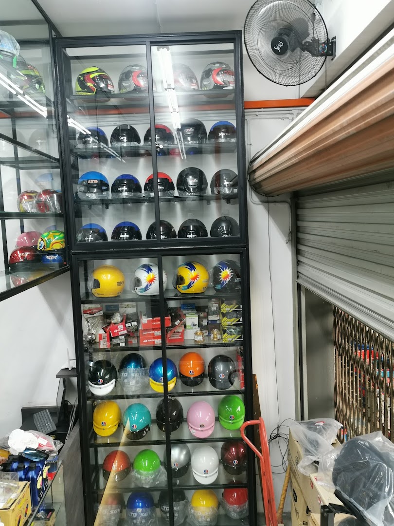Sr Seong Motor Sdn.Bhd (Spareparts) in Simpang Renggam