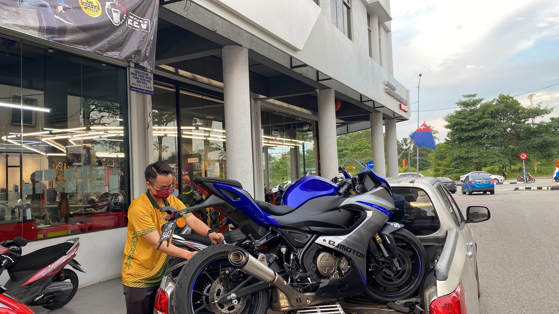 Sr Seong Motor Sdn.Bhd (Spareparts) — photo 5
