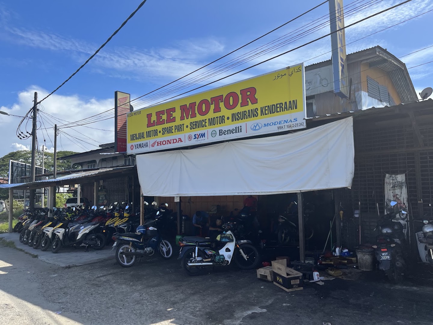 Lee Motor (Batu Enam) in Kuala Terengganu