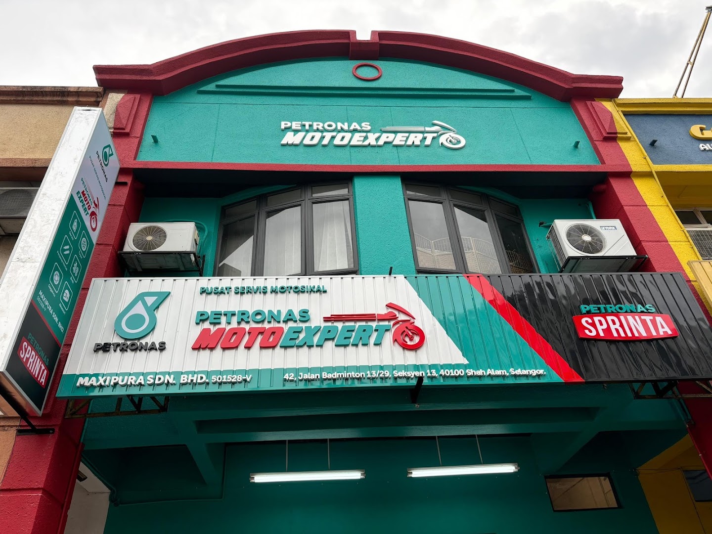 Petronas MotoExpert @ Maxipura Section 13 in Shah Alam