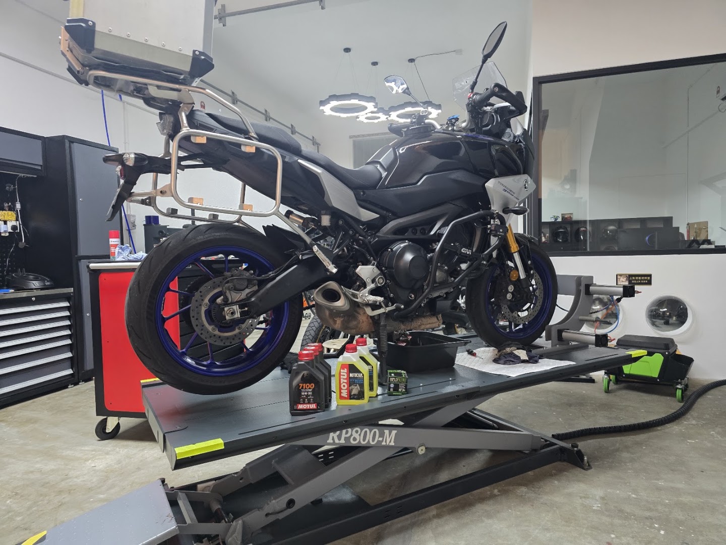 MaxRev Motorcycle — photo 3