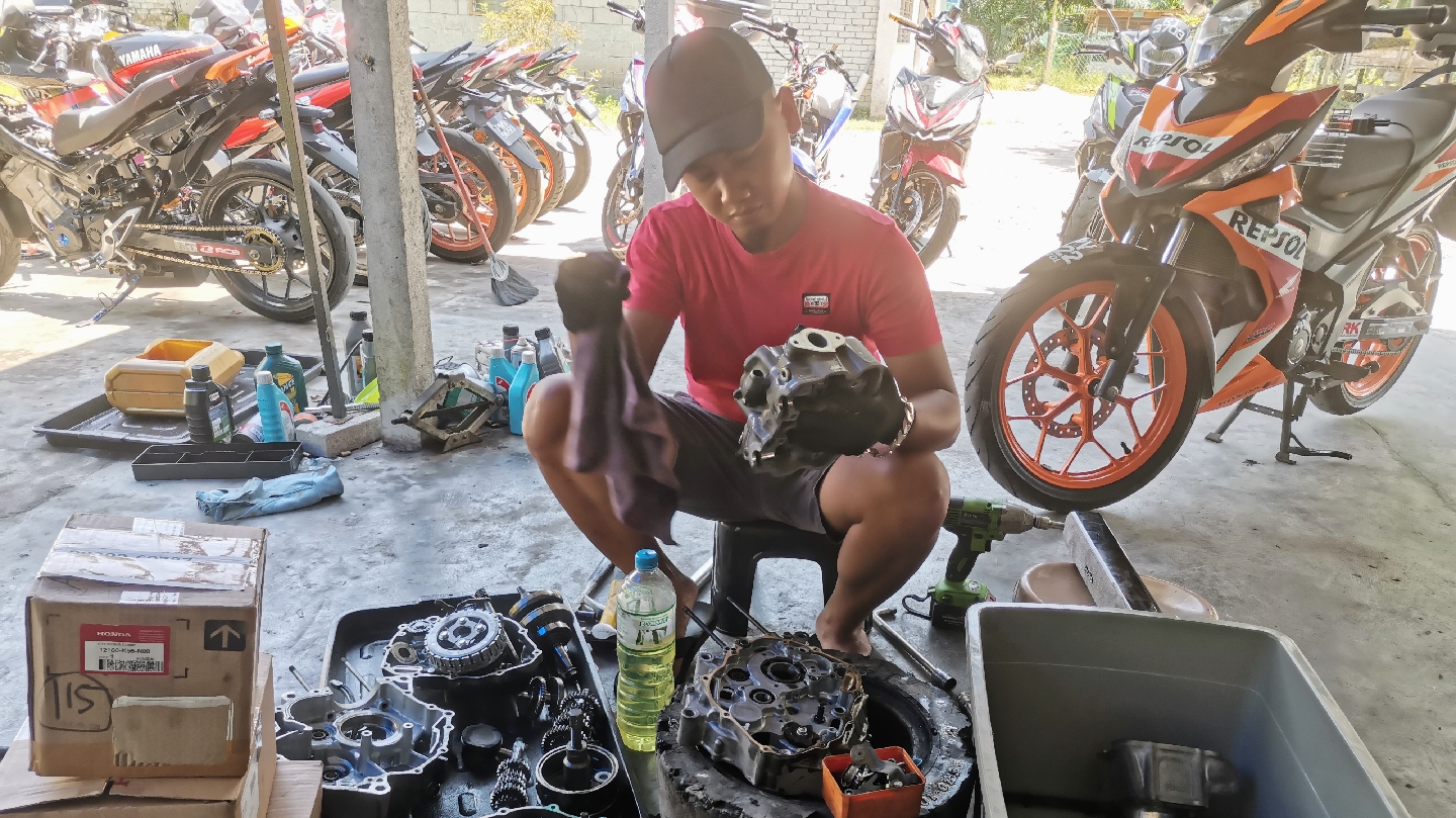 Kecik Cherry Garage in Jeram