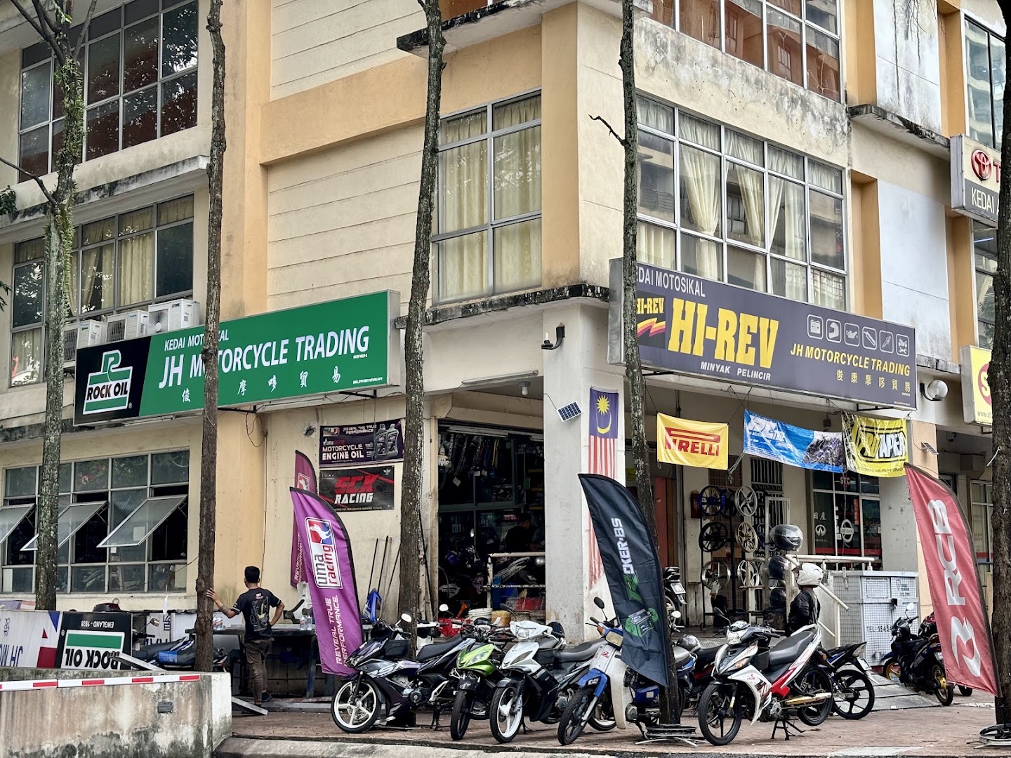 JH Motorcycle Trading — photo 1