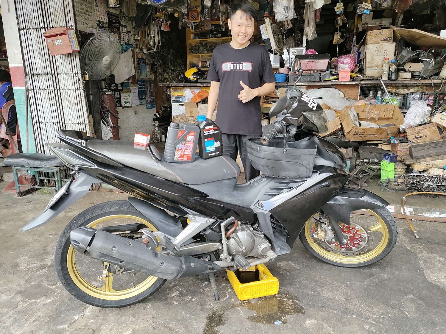 Castrol Bike Point - Lang Hong Motor — photo 3