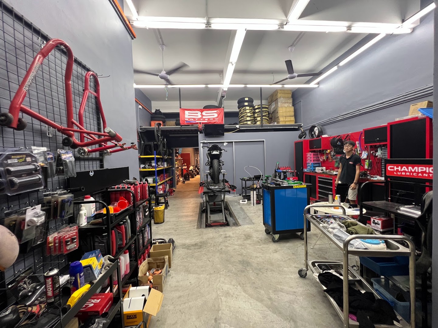 Dynamic Two Wheels Specialist — photo 3