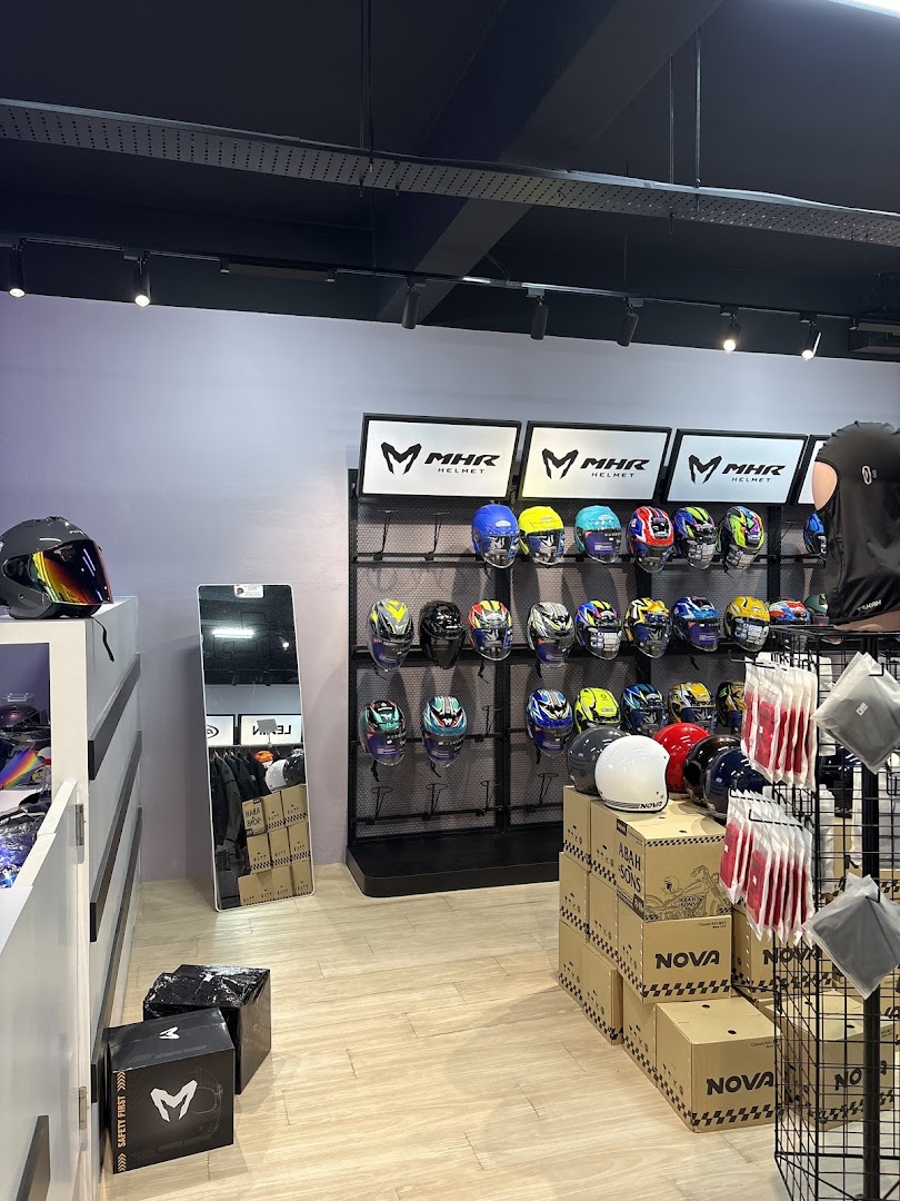 Tokan Helmet - Kuala Lumpur — photo 2