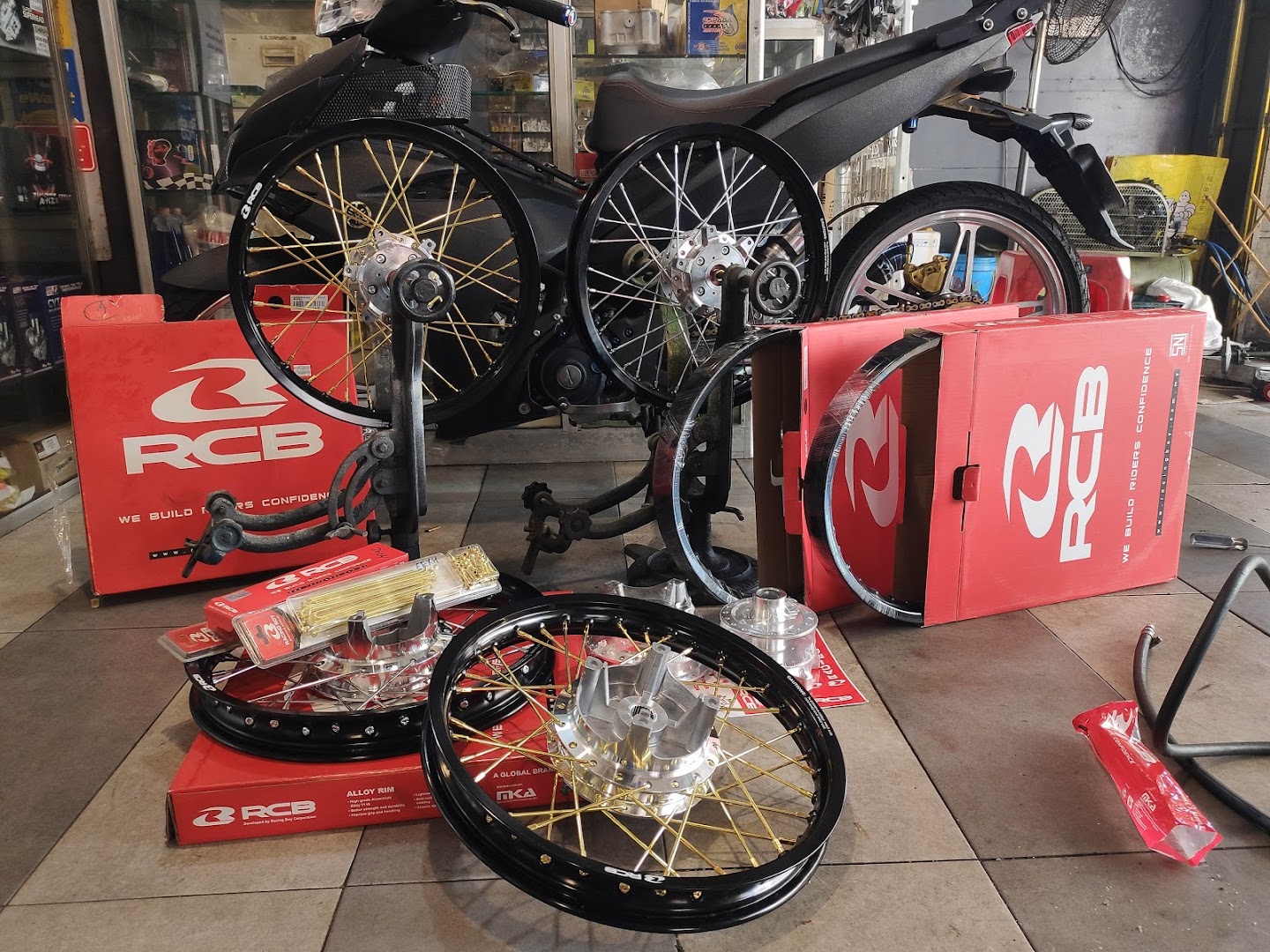 Padang Jawa TSM Motor Services And Accessories — photo 4