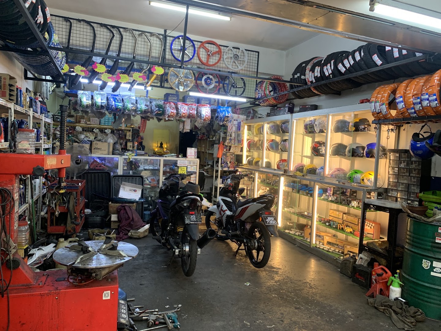 Kedai Motosikal Ynt Cycle — photo 2