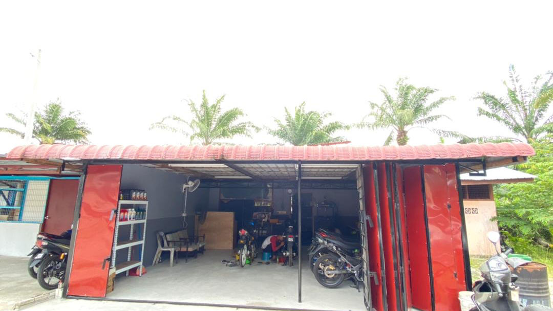 AMP'S STREET GARAGE in Tanjung Karang