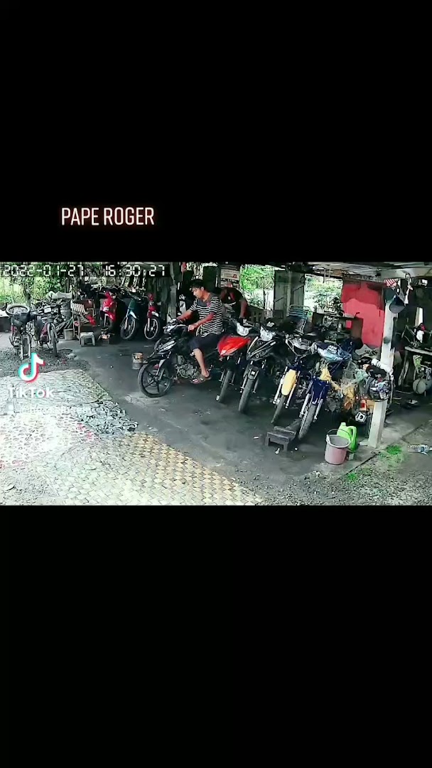 Bengkel Motorsikal Husin (CustomGarageMotorwork)) in Lambor Kanan