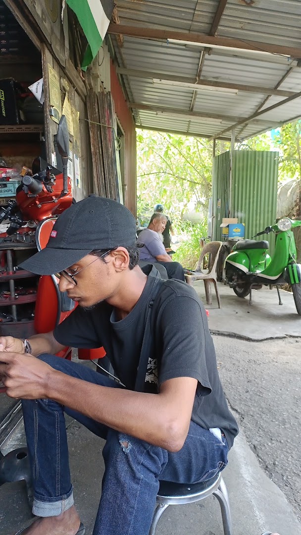Haji Rahim Vespa — photo 3