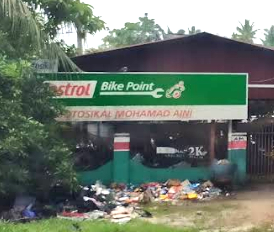 Castrol Bike Point - Mohamad Aini Bin Idris in Chenderong Balai