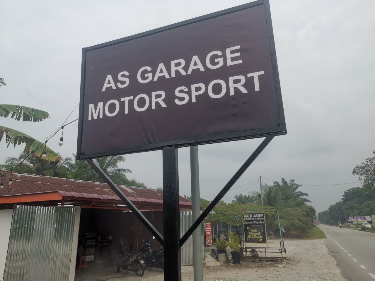 AS Pit Stop Garage in Telok Panglima Garang