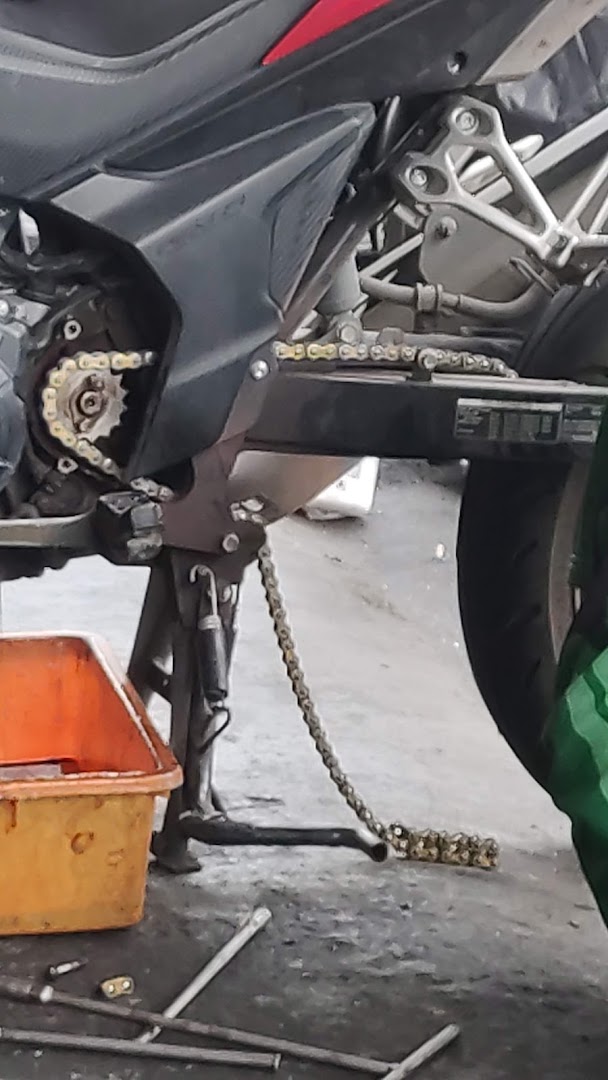 Castrol Bike Point - SOON TAT MOTOR PARTS SDN BHD in Senai