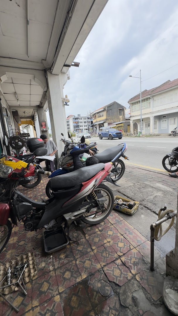 Kt Motor Parts Service Centre — photo 3