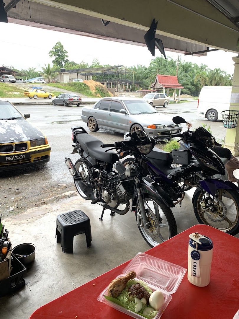 Manjah racing garage — photo 3