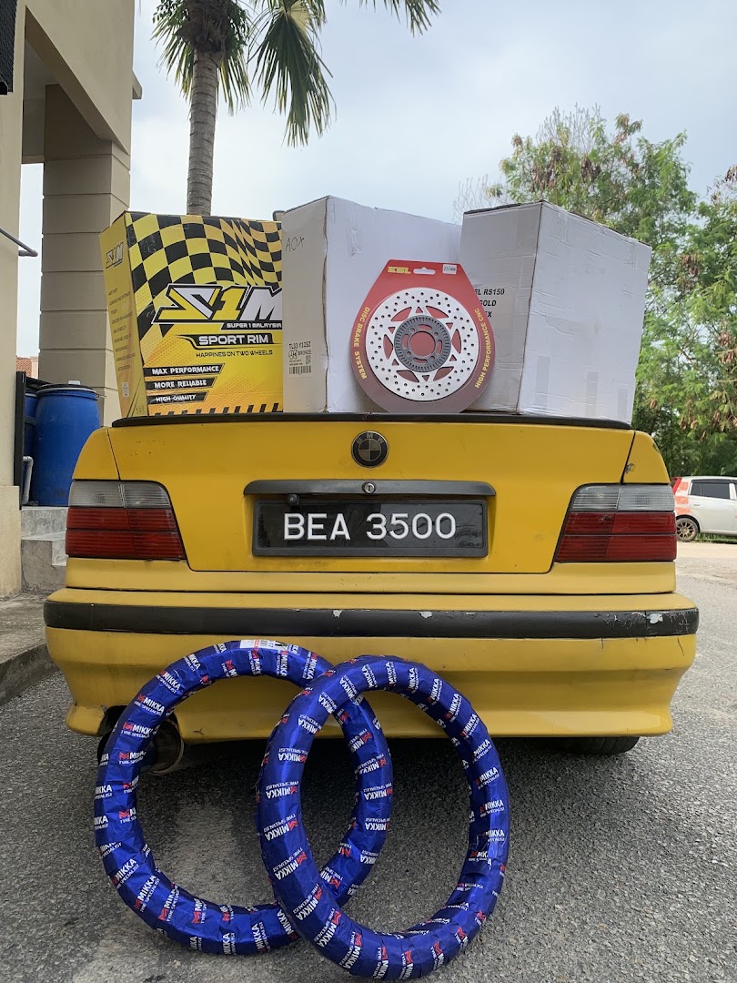 Manjah racing garage — photo 5