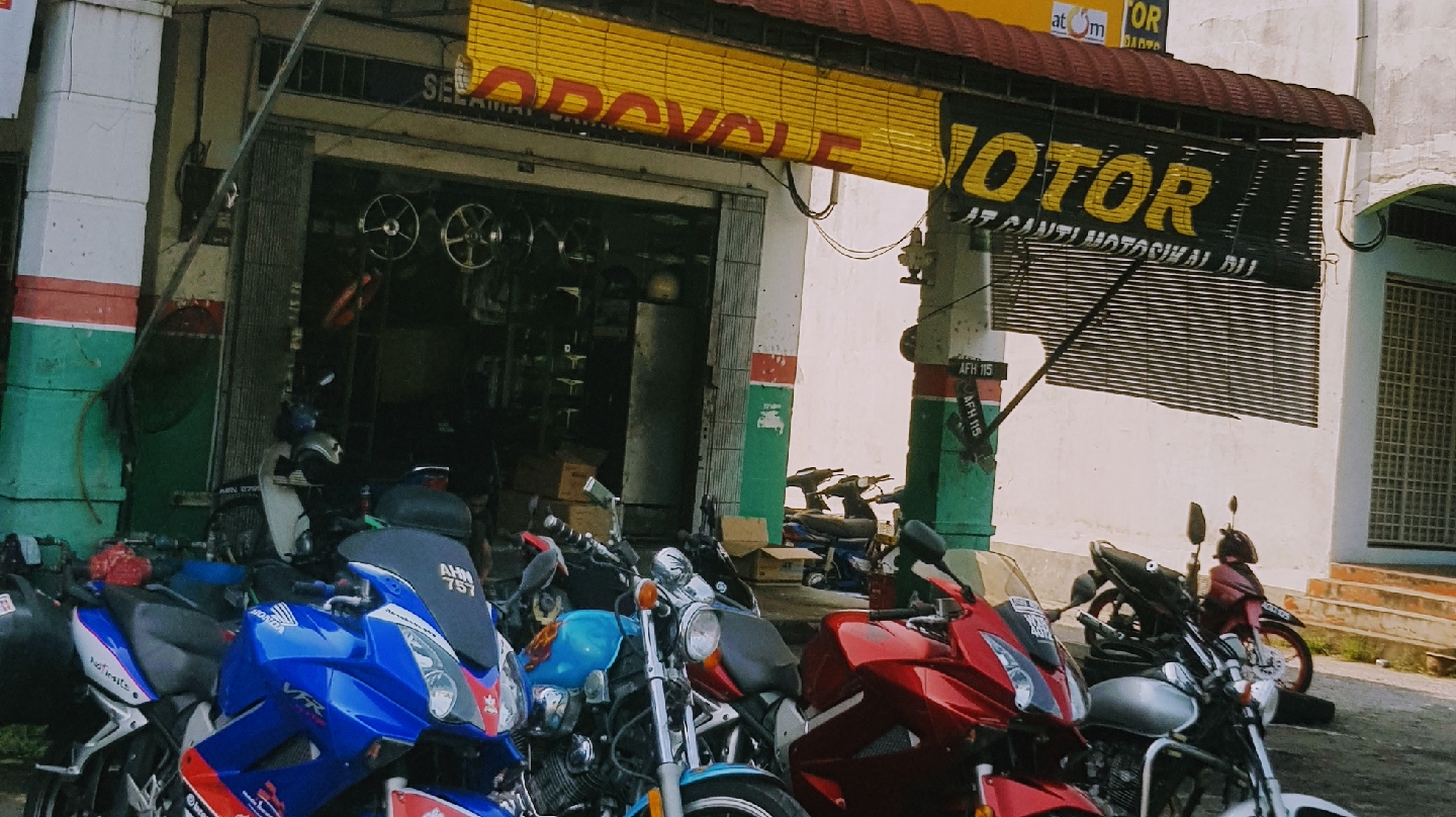 SRY Motor, Bike Point in Seri Iskandar
