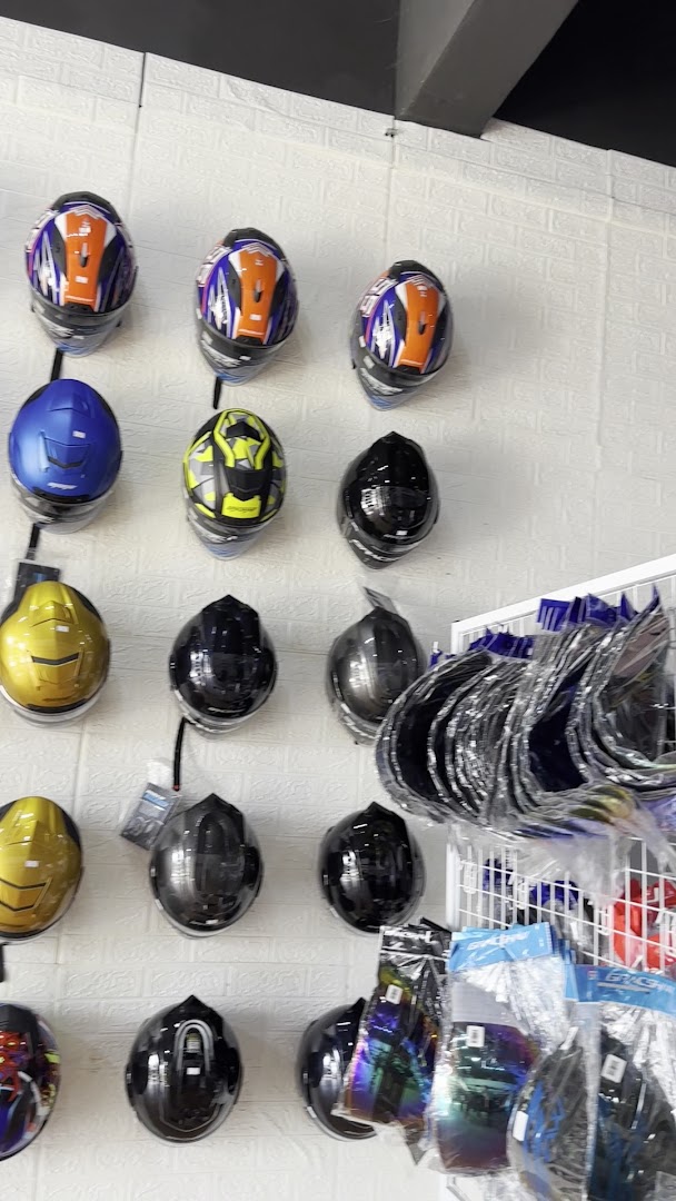 MotoJack Helmet Center Kelantan - Helmet shop for Shoei, Arai, NHK, Gracshaw — photo 2