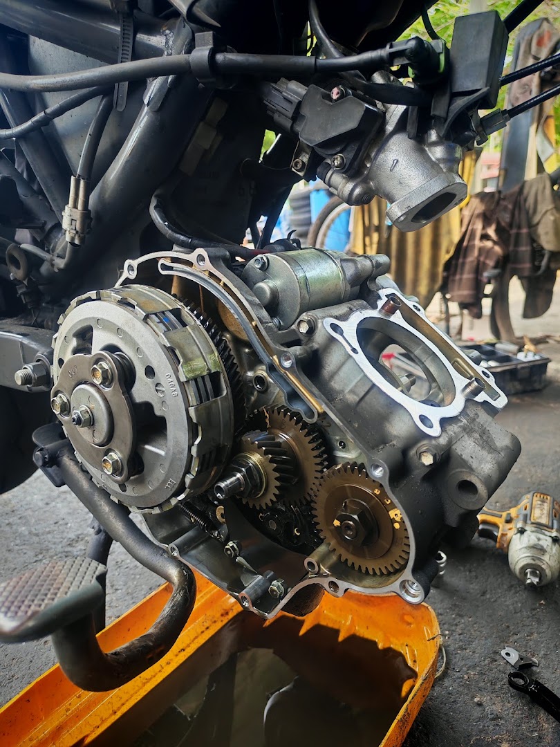 Apex's Garage PNG in Bayan Lepas