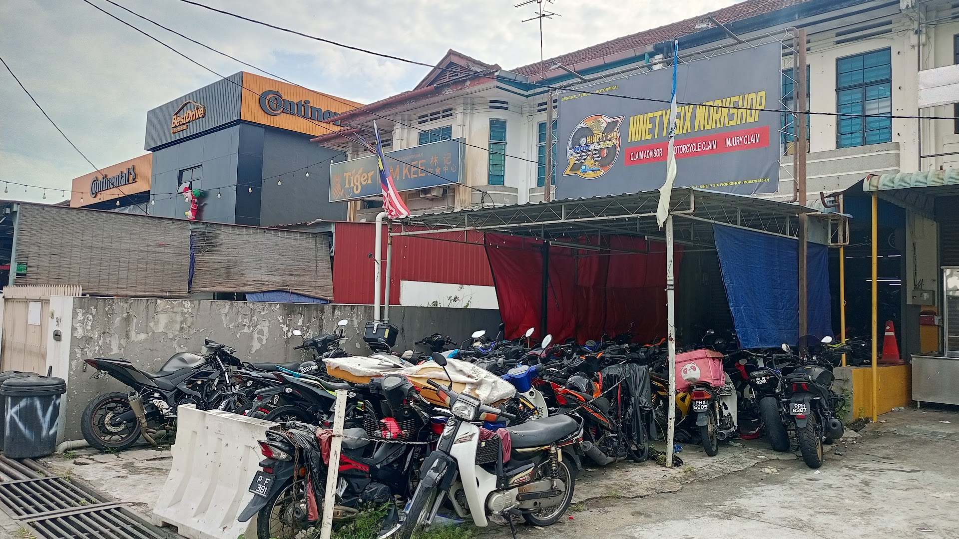96 NINETY SIX WORKSHOP (TIMUR LAUT) — photo 2