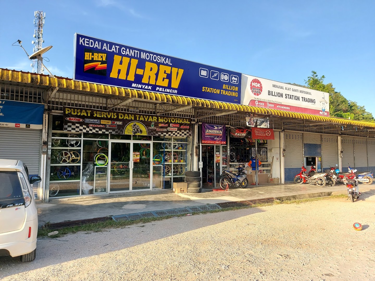 Billion Station Trading in Baling