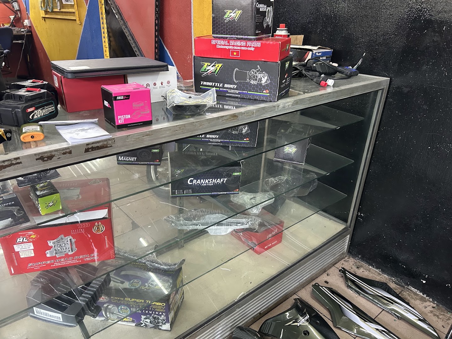 MAMAKO MOTORSPORT — photo 3