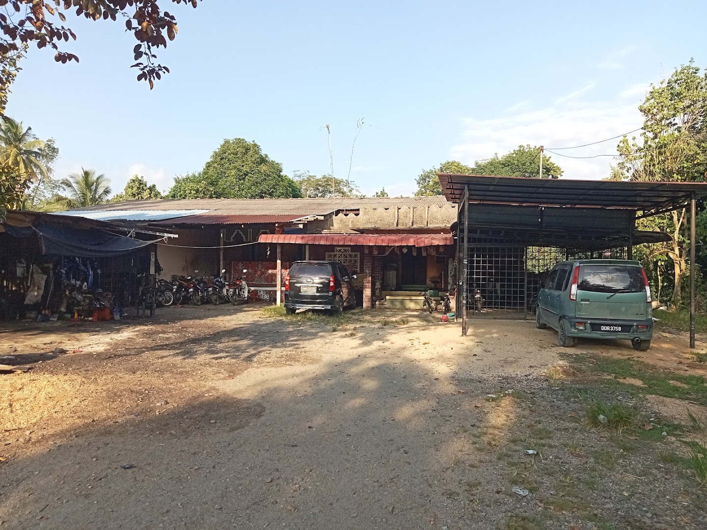 Apih Muto in Bachok