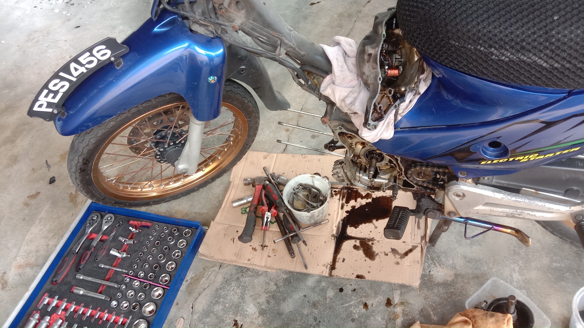 Khai pomen motor garage — photo 5