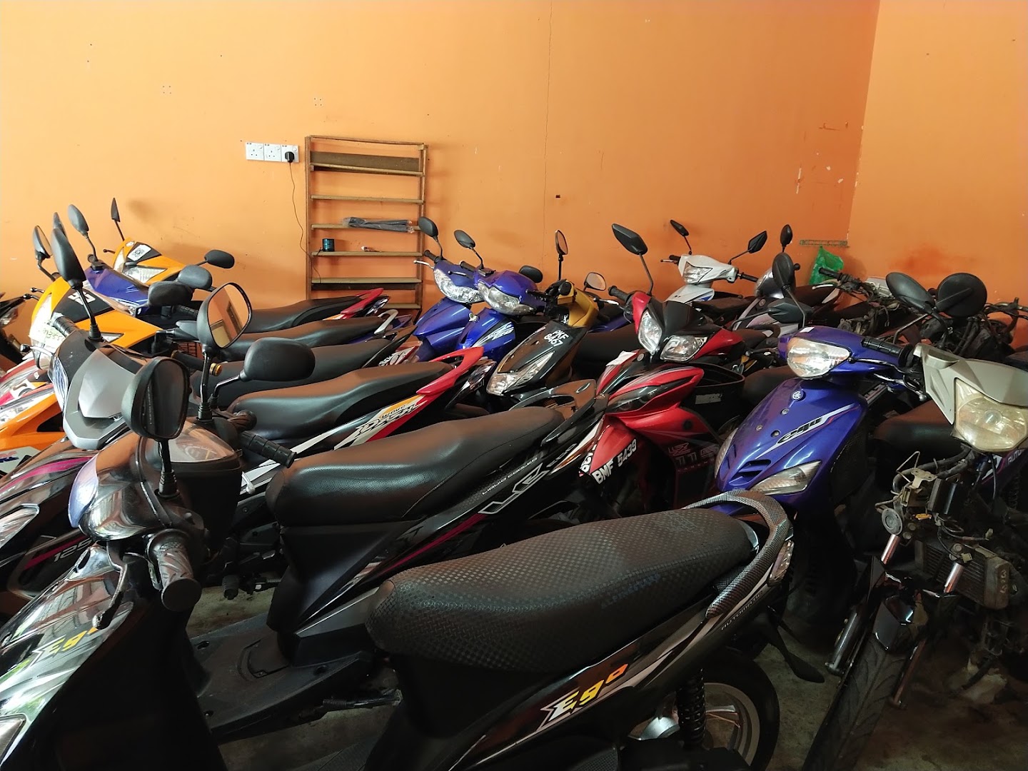 ZAIMS GARAGE — photo 3