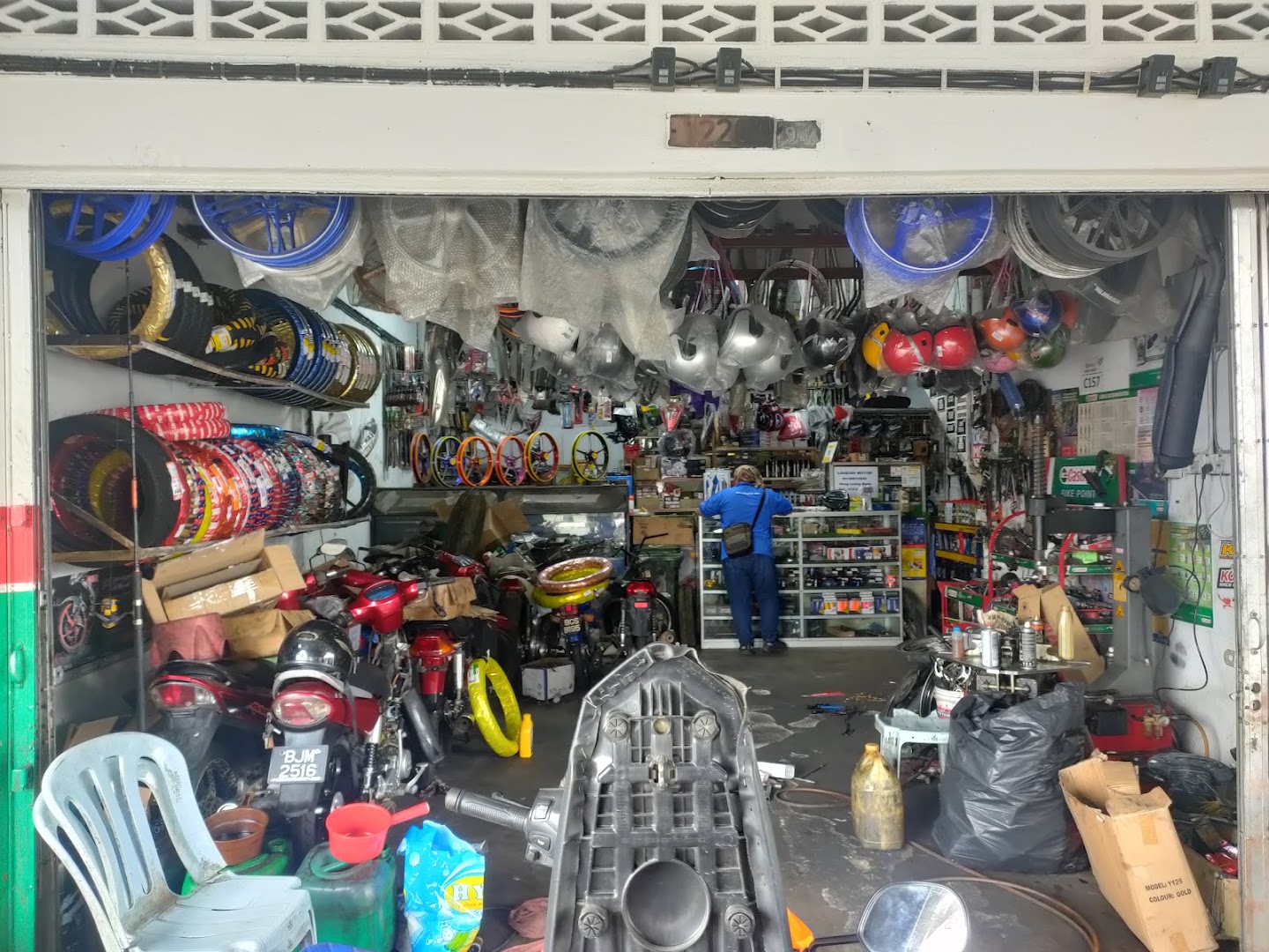 Castrol Bike Point - Logeish Motor in Klang