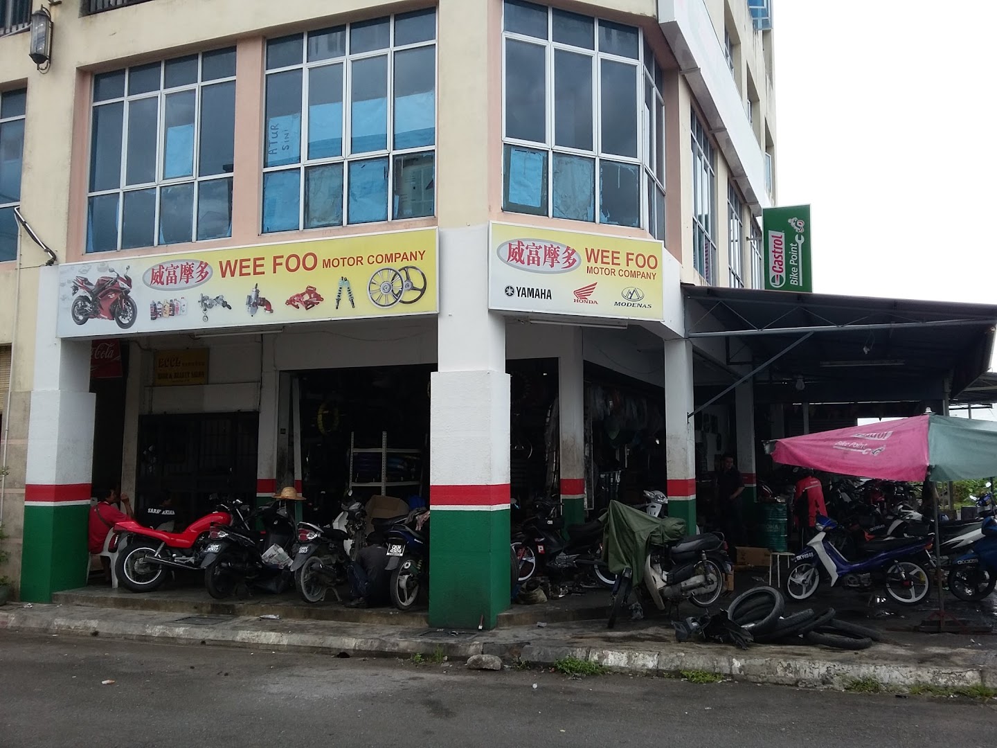 Castrol Bike Point - Wee Foo Motor Company in Kuching