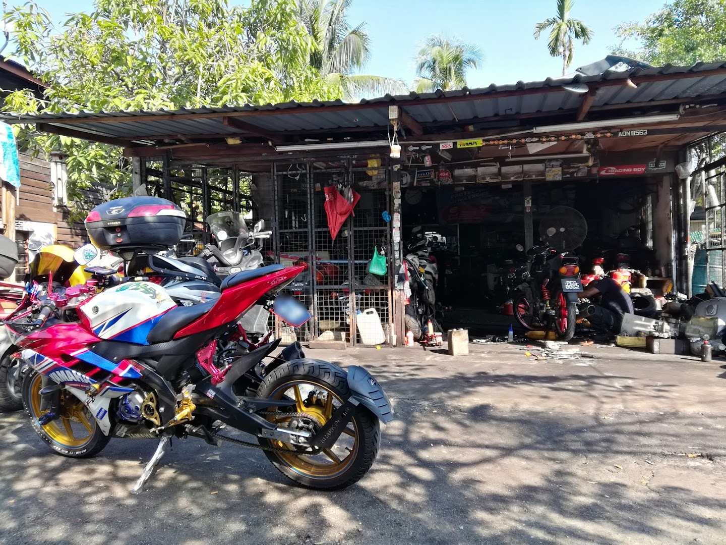 Haris Motorsport in Bayan Lepas