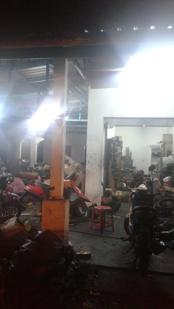 Wak Ani Bengkel — photo 2