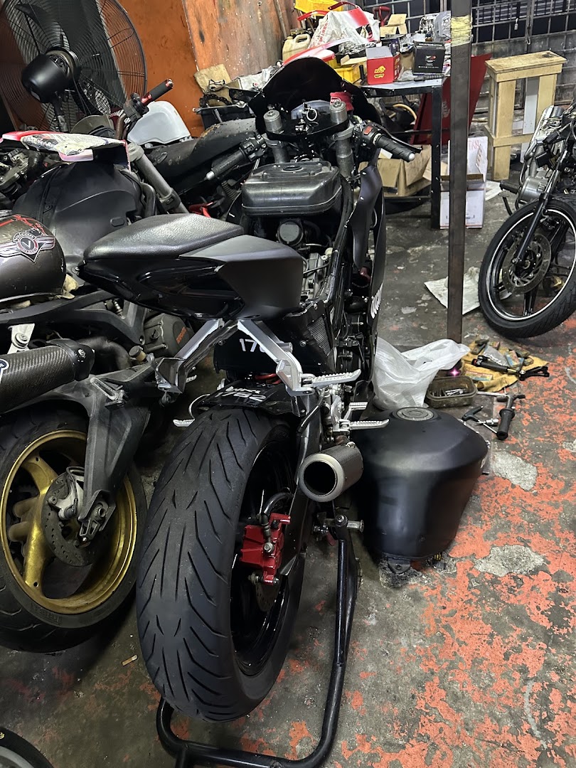 Putra Bikers Network in Seri Kembangan
