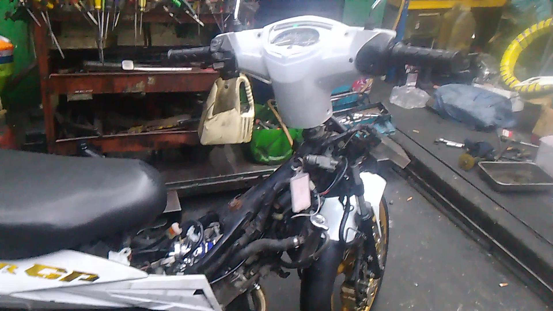 Castrol Bike Point - Heng Loong Motor And Trading — photo 3