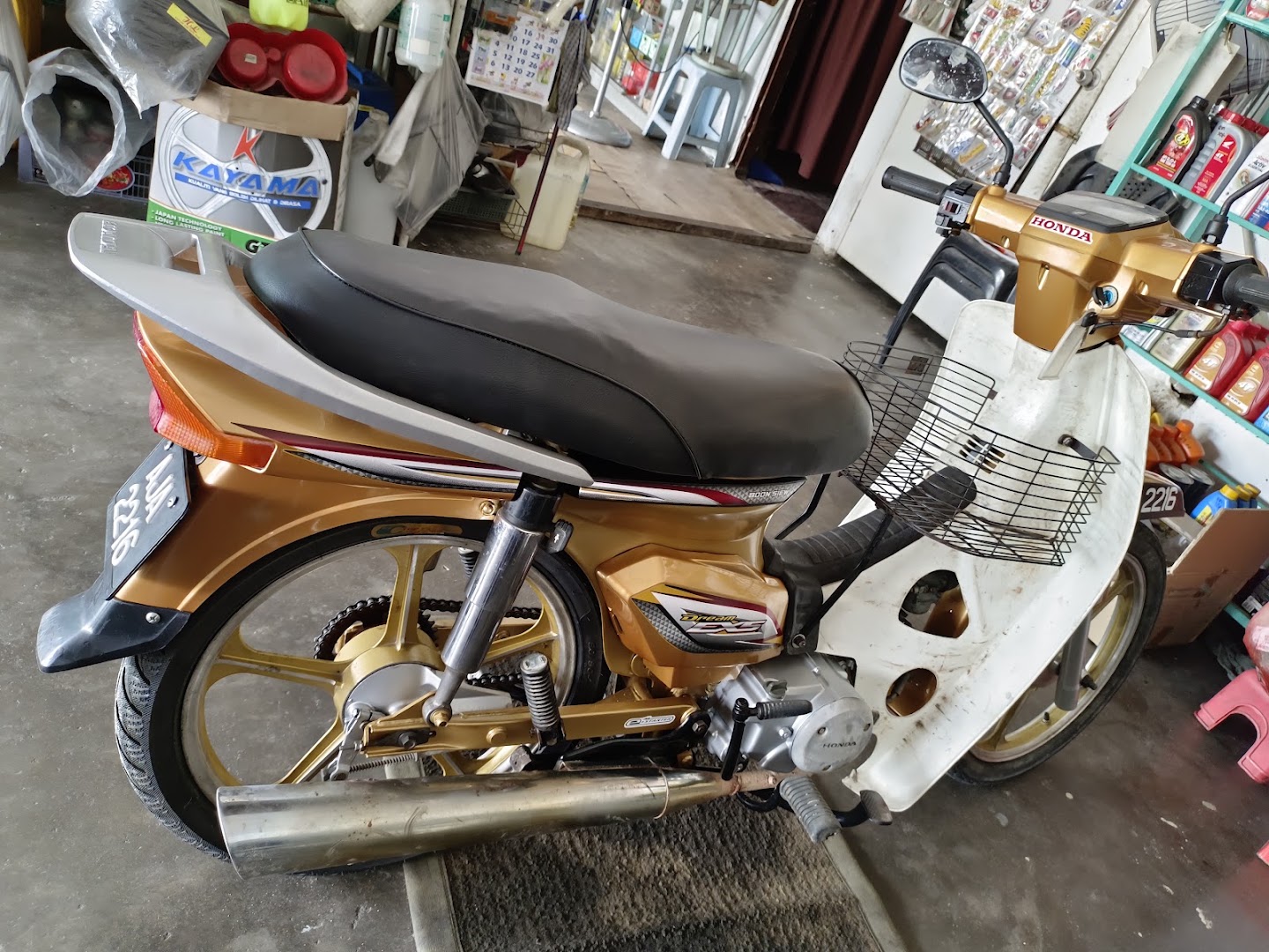 Lieza Amai Ciko Workshop Motor in Klang